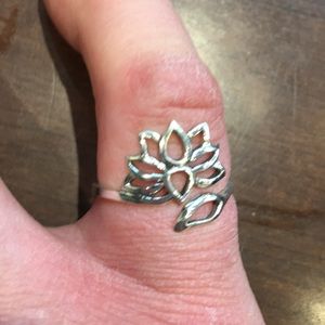 Welman Jewelry - Lotus ring Welman Jewelry - Lotus ring